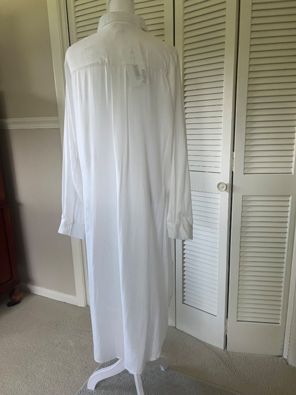 Chelsea & Violet White Long Shirt Style Coverup/Dress - Picture 8 of 15